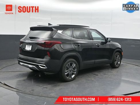 Used 2023 Kia Seltos S w/ Navigation Package image 2