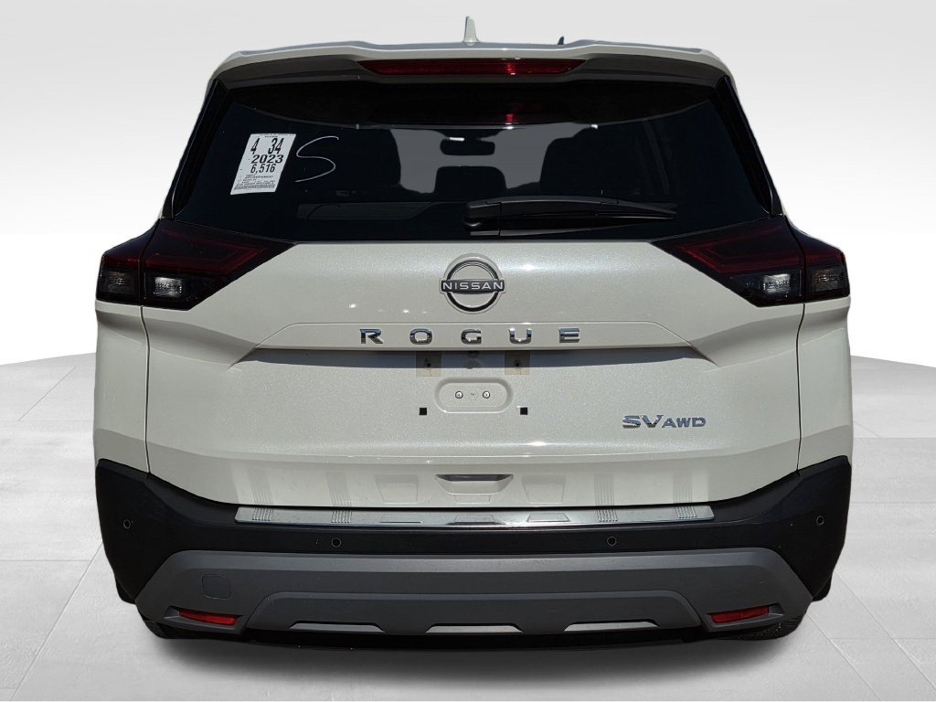 Used 2023 Nissan Rogue SV AWD/4WD image 7