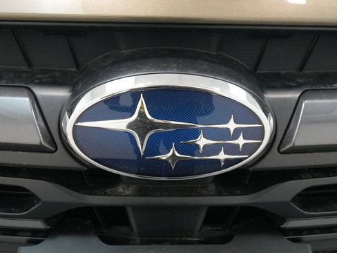 Used 2025 Subaru Outback Limited image 10