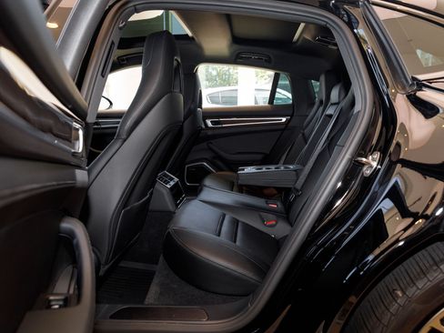 Used 2023 Porsche Panamera Platinum Edition RWD image 21