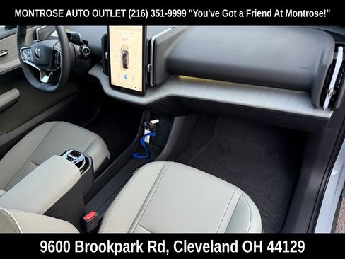 New 2026 Volvo EX30 Cross Country Ultra w/ Protection Package Premier image 15