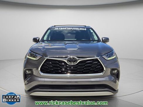 Used 2021 Toyota Highlander Platinum FWD image 5
