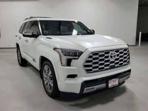 Certified 2025 Toyota Sequoia Capstone image 3