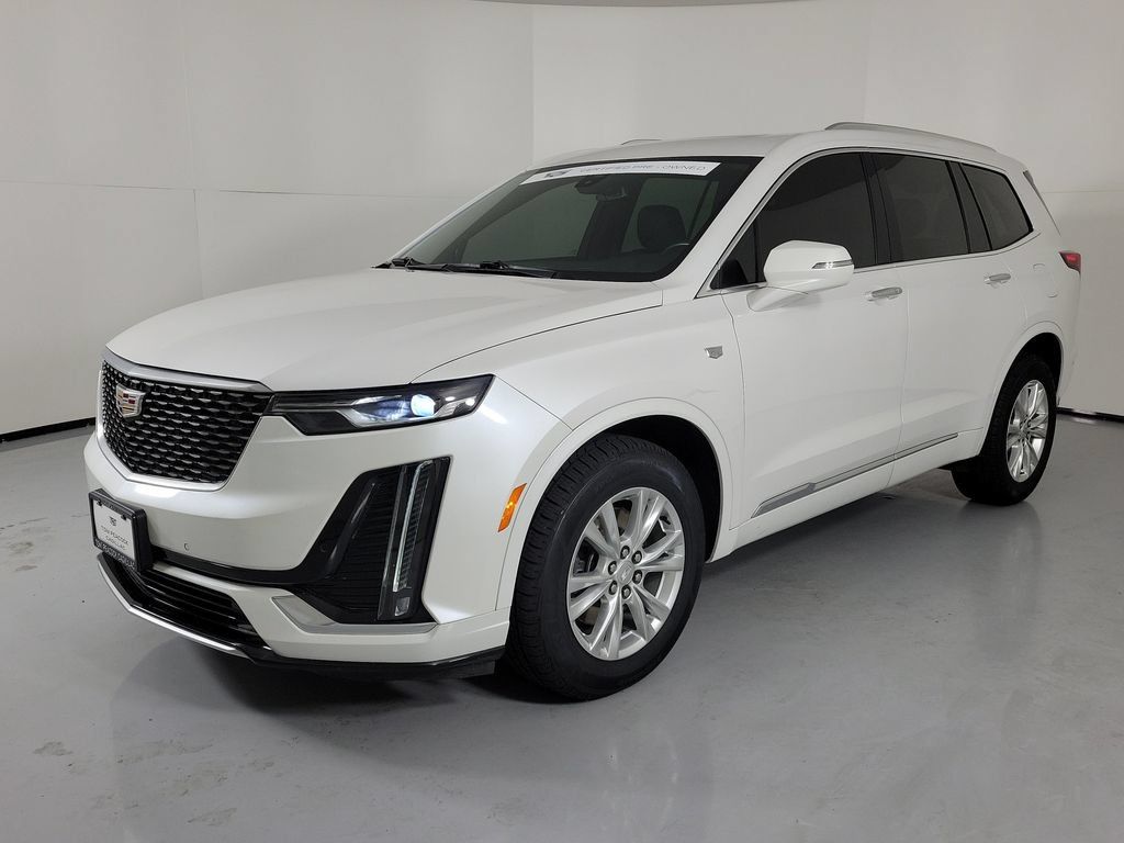 Certified 2023 Cadillac XT6 Luxury FWD image 2