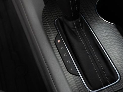 Used 2019 GMC Acadia SLT FWD image 10