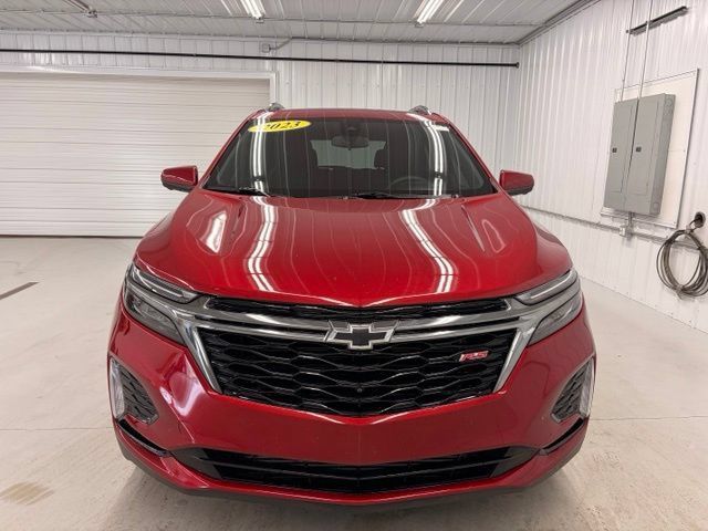 Used 2023 Chevrolet Equinox RS w/ RS Leather Package FWD image 2