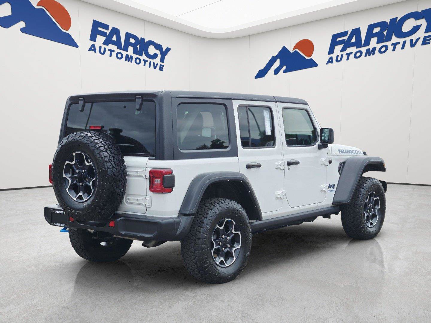 Used 2022 Jeep Wrangler Unlimited Rubicon 4xe w/ Cold Weather Group AWD/4WD image 4