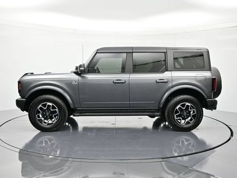 Used 2024 Ford Bronco Outer Banks image 9