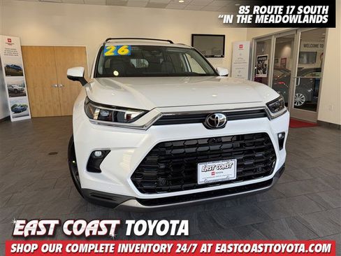 Certified 2026 Toyota Grand Highlander AWD image 1