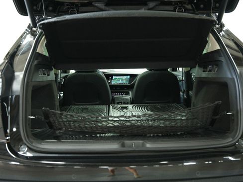 Used 2023 Buick Envision Avenir AWD/4WD image 17