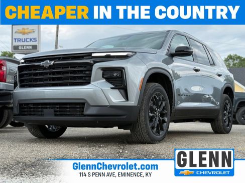 New 2026 Chevrolet Traverse LT w/ Midnight/Sport Edition AWD/4WD image 1
