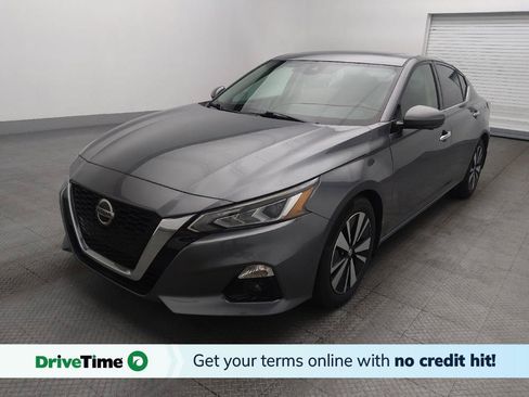 Used 2020 Nissan Altima 2.0 Platinum FWD image 1