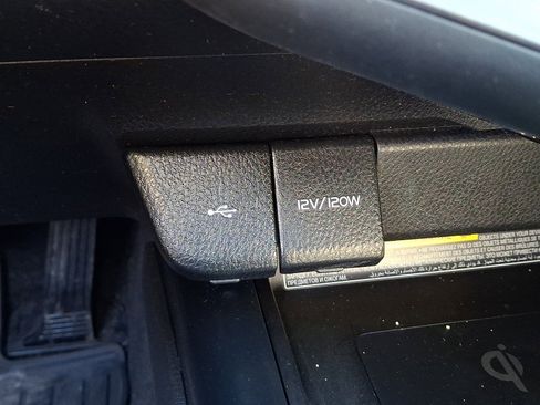 Used 2020 Toyota Camry XSE image 25