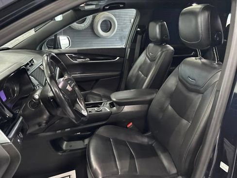 Used 2021 Cadillac XT6 Premium Luxury AWD/4WD image 12