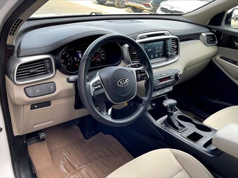 Used 2019 Kia Sorento LX w/ Option Group 020 image 14