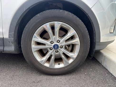 Used 2018 Ford Escape SE AWD/4WD image 10