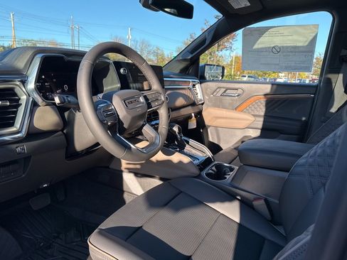 New 2026 GMC Canyon Denali w/ LPO, Denali Black Edition image 14