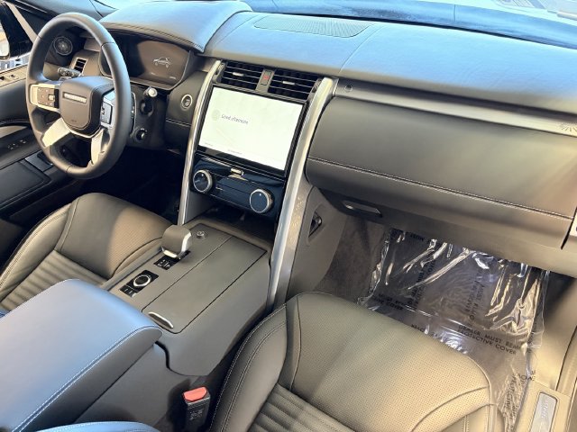 New 2026 Land Rover Discovery Limited Edition AWD/4WD image 10