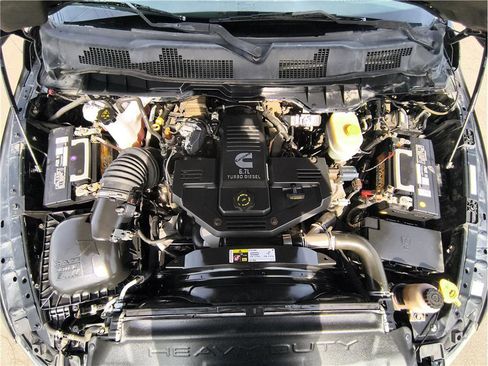 Used 2013 RAM 2500 Laramie w/ Convenience Group AWD/4WD image 20