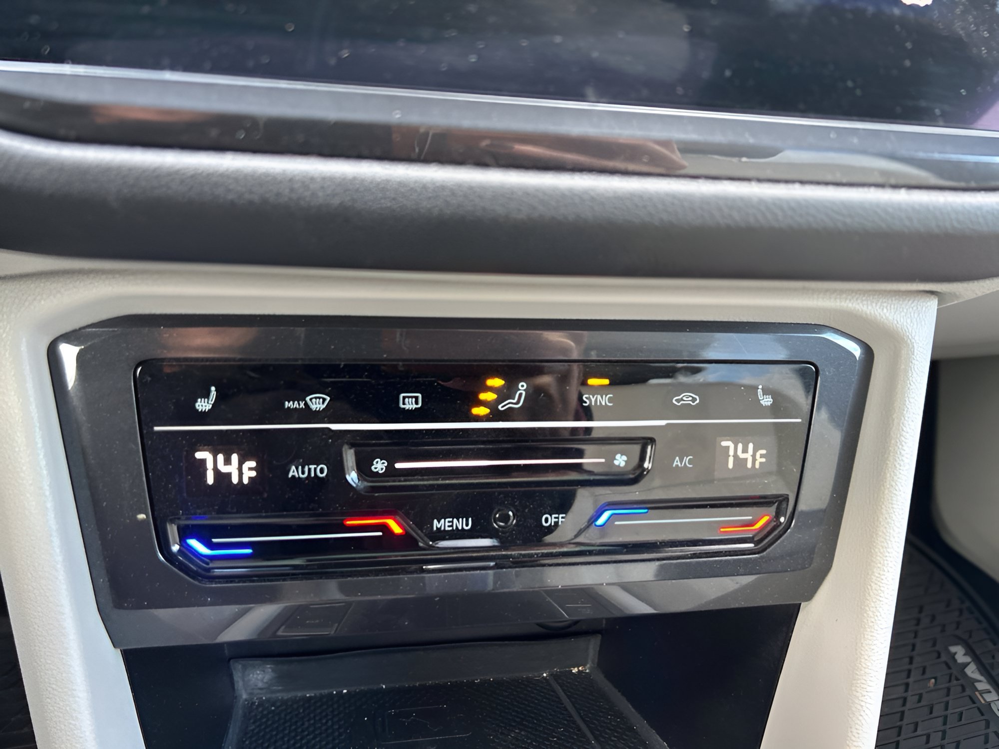 Used 2022 Volkswagen Tiguan SE R-Line AWD/4WD image 27