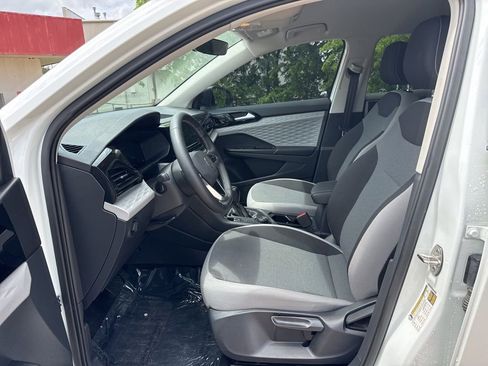 Used 2023 Volkswagen Taos S image 12