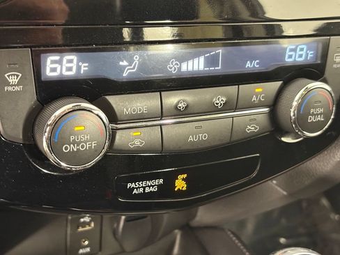 Used 2017 Nissan Rogue Sport SL w/ SL Premium Package AWD/4WD image 23