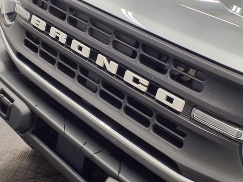 Used 2023 Ford Bronco Black Diamond AWD/4WD image 35