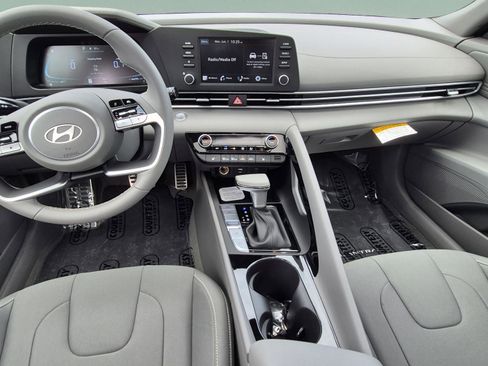 New 2026 Hyundai Elantra SEL Sport Premium FWD image 14