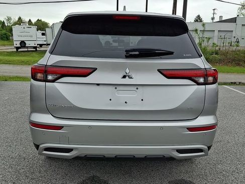 Used 2024 Mitsubishi Outlander SE AWD/4WD image 6