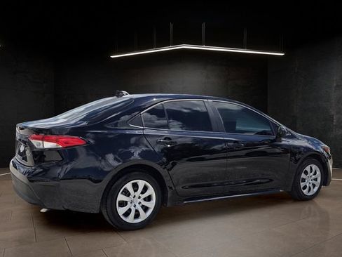 Used 2025 Toyota Corolla LE FWD image 7
