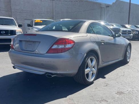 Used 2005 Mercedes-Benz SLK 350 image 3