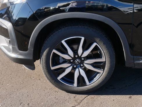 Used 2021 Honda Pilot Touring image 8