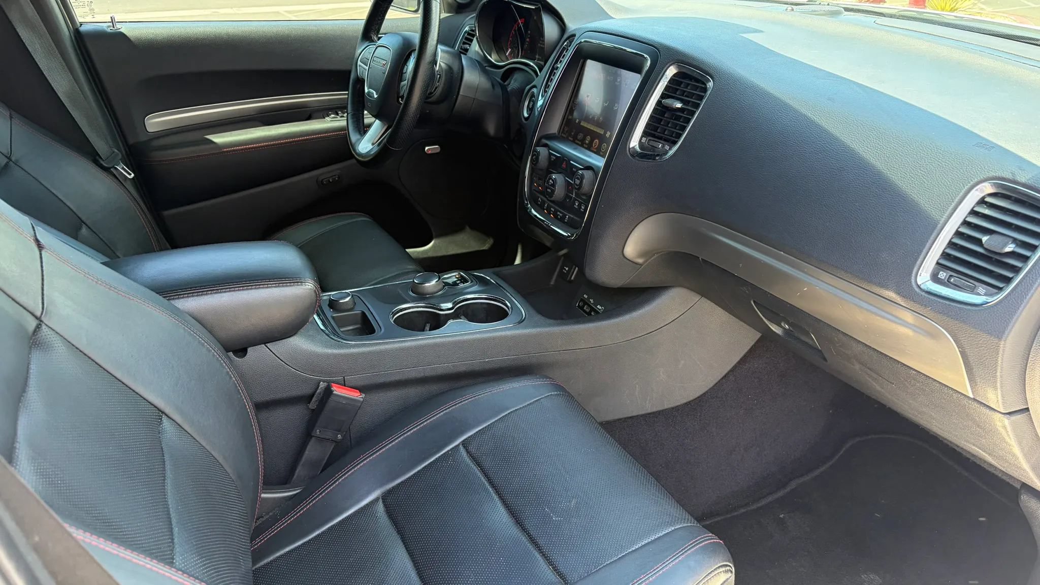 Used 2017 Dodge Durango R/T w/ Technology Group AWD/4WD image 15