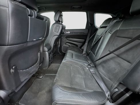 Used 2015 Jeep Grand Cherokee SRT AWD/4WD image 16