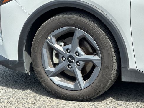Used 2025 Kia K4 FWD image 25