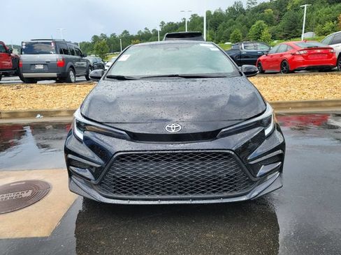 Used 2024 Toyota Corolla SE FWD image 2