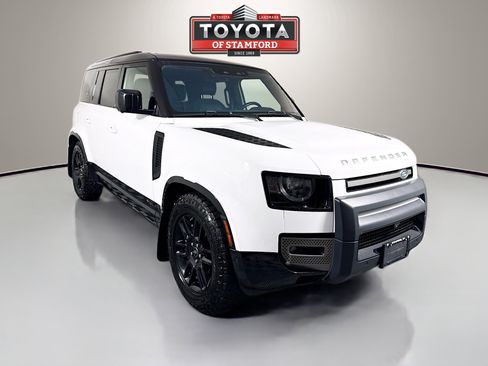 Used 2021 Land Rover Defender 110 X-Dynamic SE AWD/4WD image 1