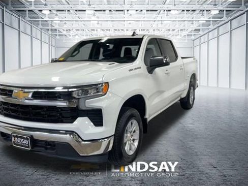 Used 2025 Chevrolet Silverado 1500 LT AWD/4WD image 5