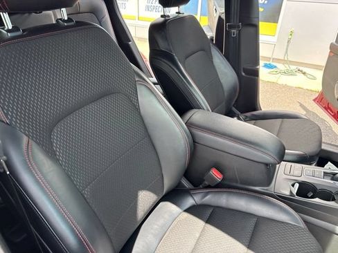 Used 2025 Ford Escape ST-Line AWD/4WD image 24