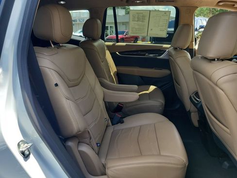 Certified 2024 Cadillac XT6 Premium Luxury w/ Platinum Package FWD image 25