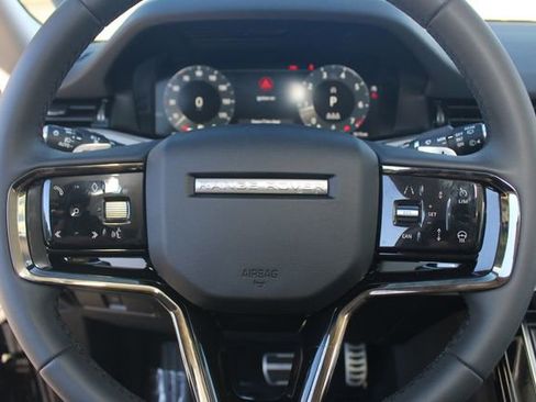 Used 2025 Land Rover Range Rover Evoque Dynamic SE image 18