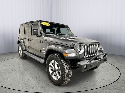 Used 2018 Jeep Wrangler Unlimited Sahara image 9