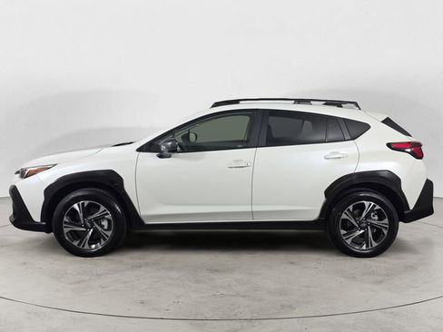 Used 2025 Subaru Crosstrek 2.0i Premium AWD/4WD image 2