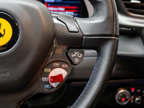 Used 2018 Ferrari 488 GTB image 40