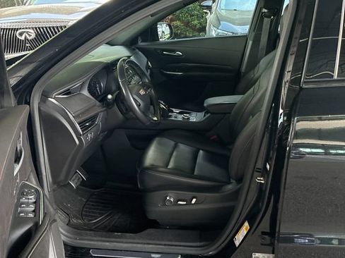Certified 2023 Cadillac XT4 Sport FWD image 5