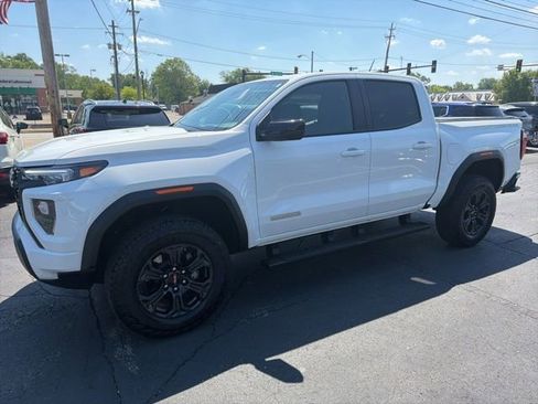 Used 2025 GMC Canyon Elevation w/ Convenience Package AWD/4WD image 3