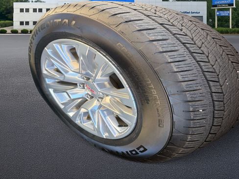 Used 2025 GMC Yukon Denali AWD/4WD image 18