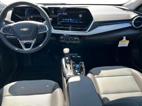 New 2026 Chevrolet Trax LT FWD image 12