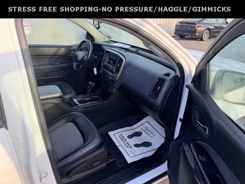 Used 2017 Chevrolet Colorado Z71 image 34