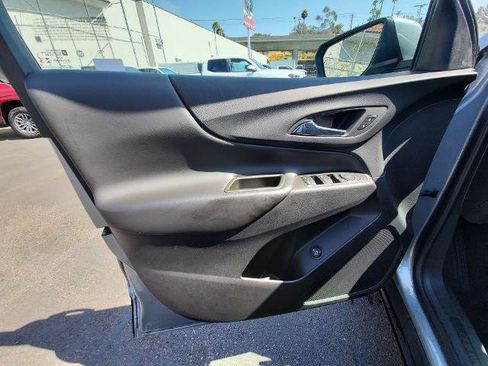 Used 2024 Chevrolet Equinox LT FWD image 21